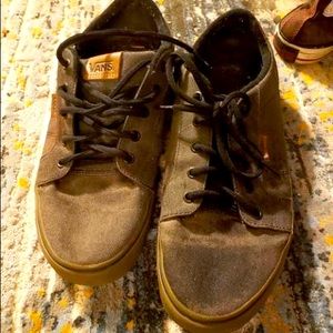 Mens 11 brown Vans